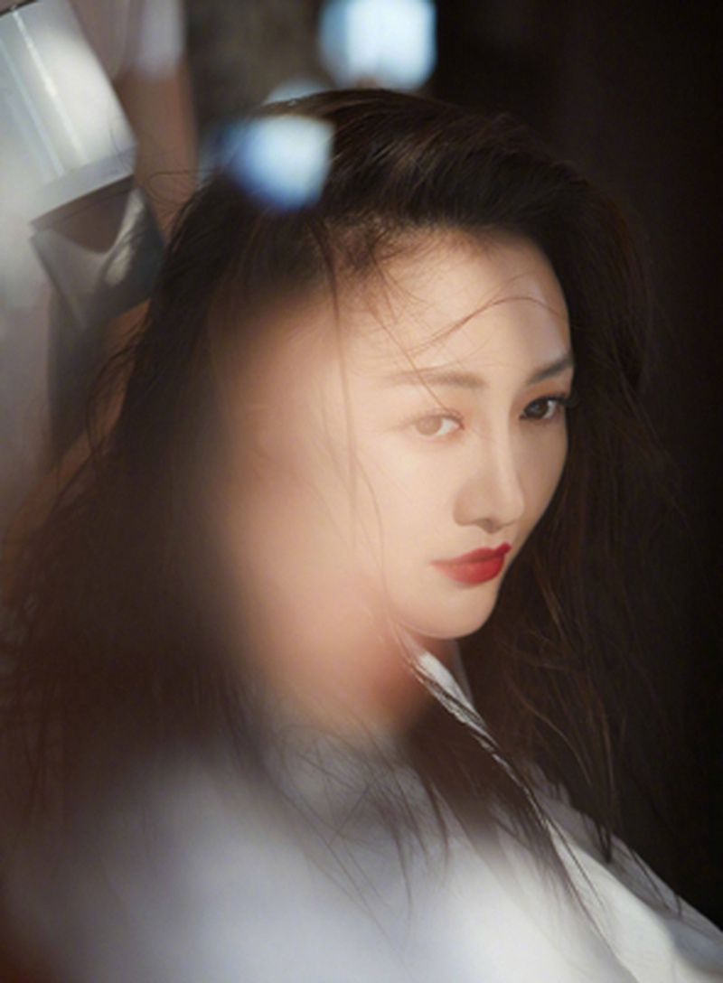 王鸥